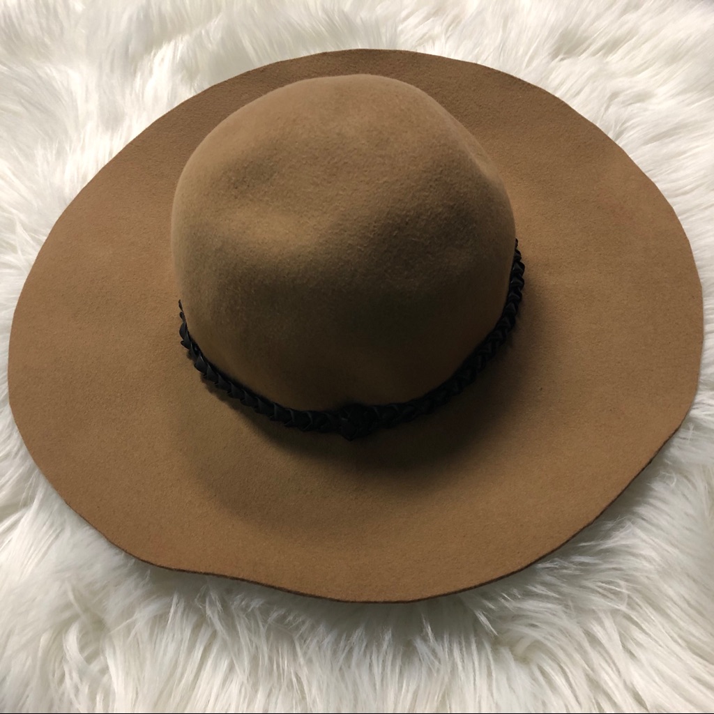 Camel Hat